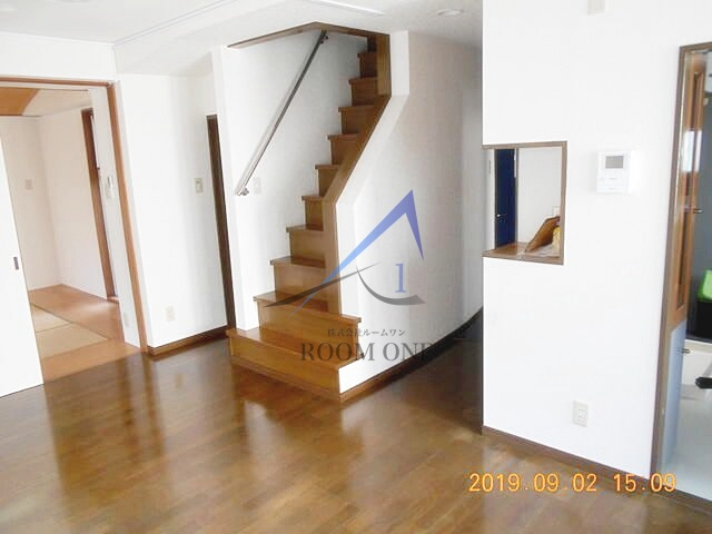 露木ビルの内装