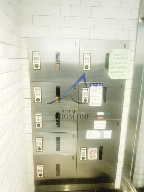 エテルノ両国リバーサイドのその他共用部分|宅配ボックスです。