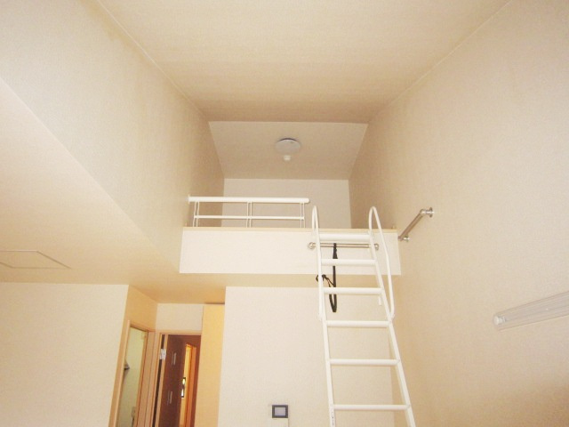 シャルマン松香園（ショウコウエン）の内装|過ごしやすい室内です