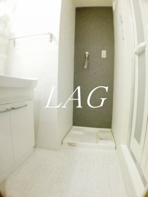 【設備】 | ヴィラフェリーチェ | 室内洗濯機置き場です。