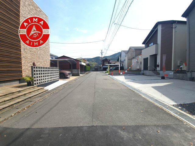 糟屋郡久山町猪野第4-2棟（1号棟）　の前面道路含む現地写真|前面道路です。