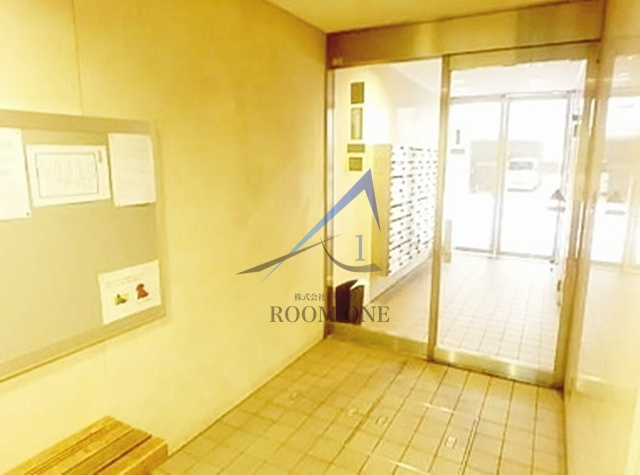 ロイヤルプラザ森下のエントランス|エントランスです。