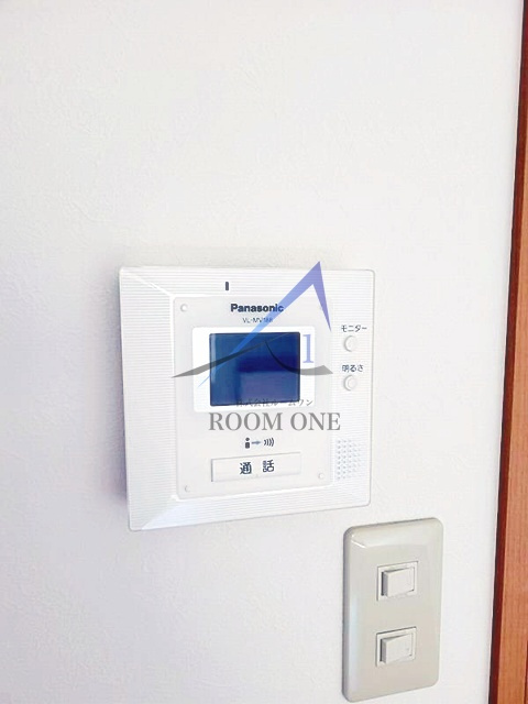 ソラヴィーダ　のセキュリティ|モニター付きインターホンです。