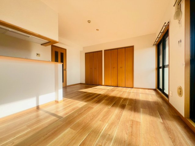 クレモナ山手の居間・リビング