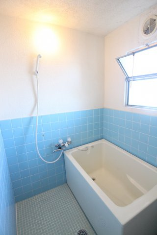 ピアシティ朝霧の浴室