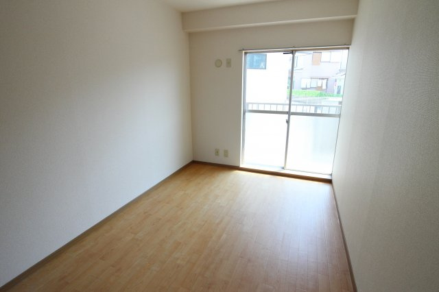 ピアシティ朝霧の寝室