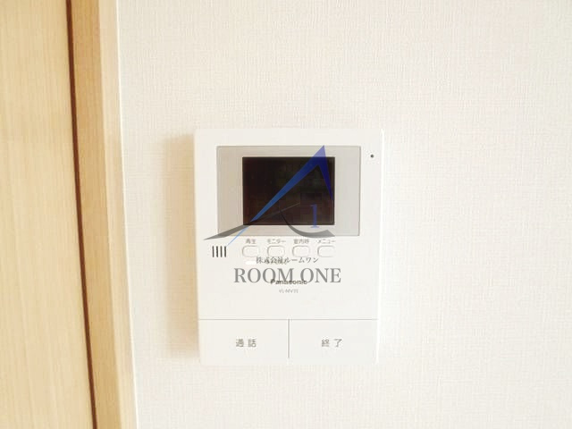 Ｃａｄａ板橋のセキュリティ|モニター付きインターホンです。