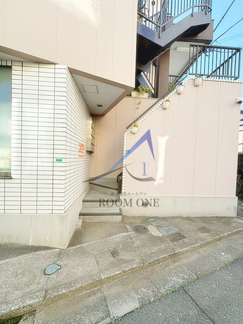 ヴァンベール・エモリのエントランス|エントランスです。