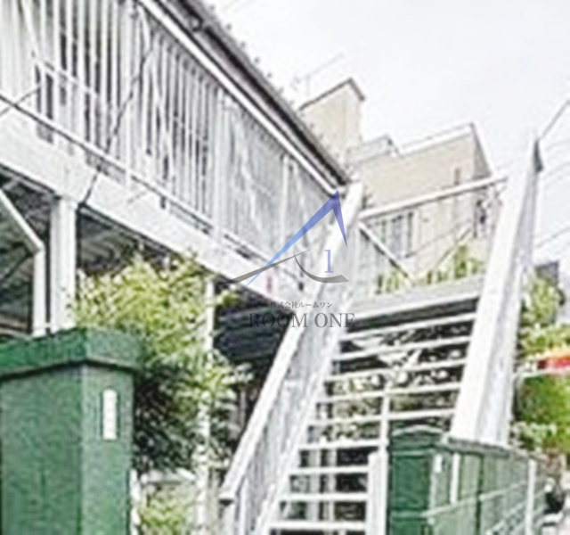 第一かしわ荘のその他共用部分|共用階段です。