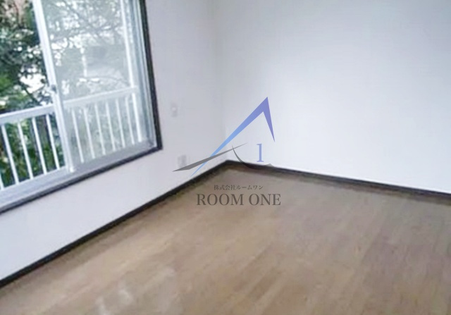 第一かしわ荘の居間・リビング|洋室のお部屋です。