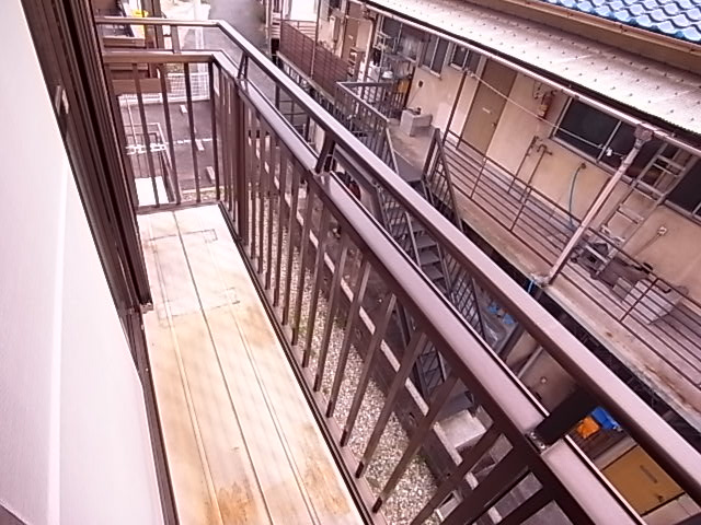 ハイツノナカのバルコニー