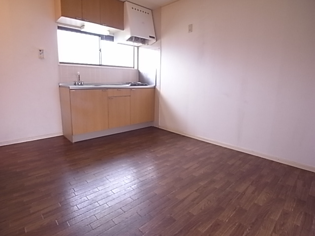 ハイツノナカの居間・リビング