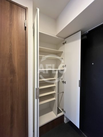 プレサンス淡路駅前の収納|プレサンス淡路駅前　シューズボックス