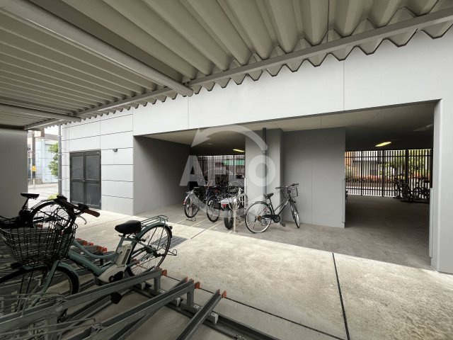 プレサンス淡路駅前の設備|プレサンス淡路駅前　駐輪場