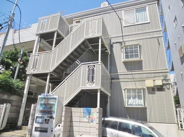 カルチャーコーポⅡのエントランス