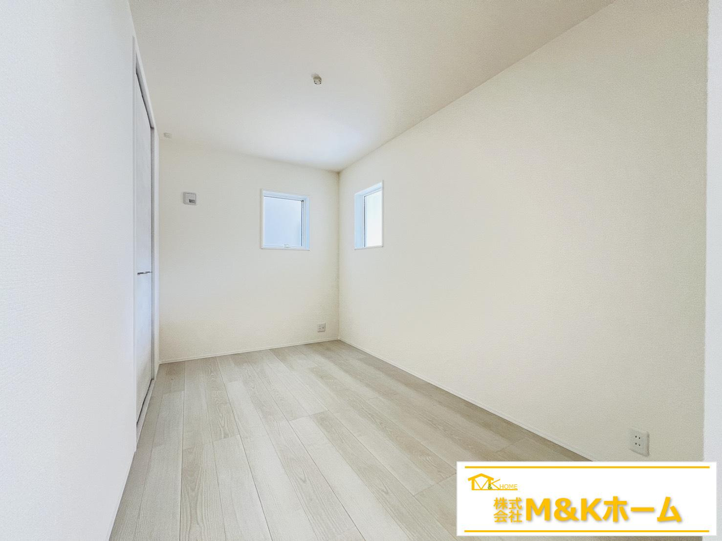 半田市板山町2丁目　全3棟　2号棟の洋室|1階洋室5帖♪