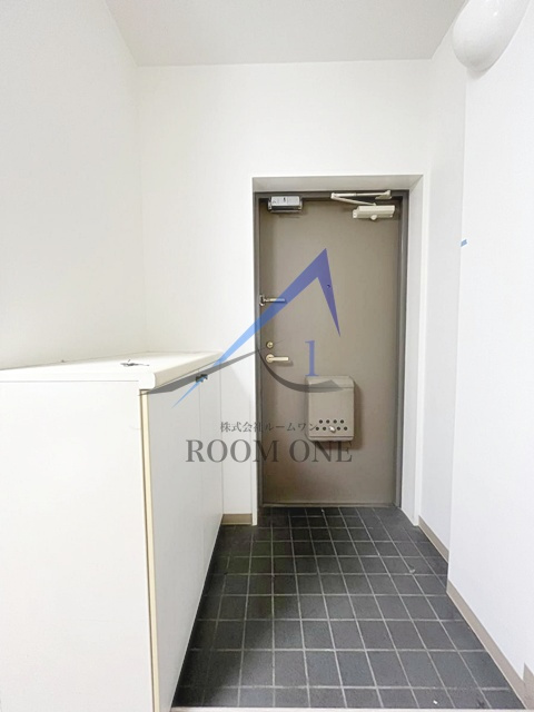 エレガンス新宿の玄関|玄関です。