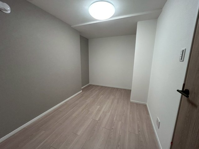 長居コーポラスの洋室|約5.5帖の洋室