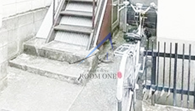 かえで荘のエントランス|エントランスです。