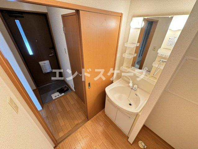 レトア絹香Bの洗面所|高崎、前橋、伊勢崎エリアのお部屋探しはエンドスケープまで！お客様の理想お聞かせ下さい♪