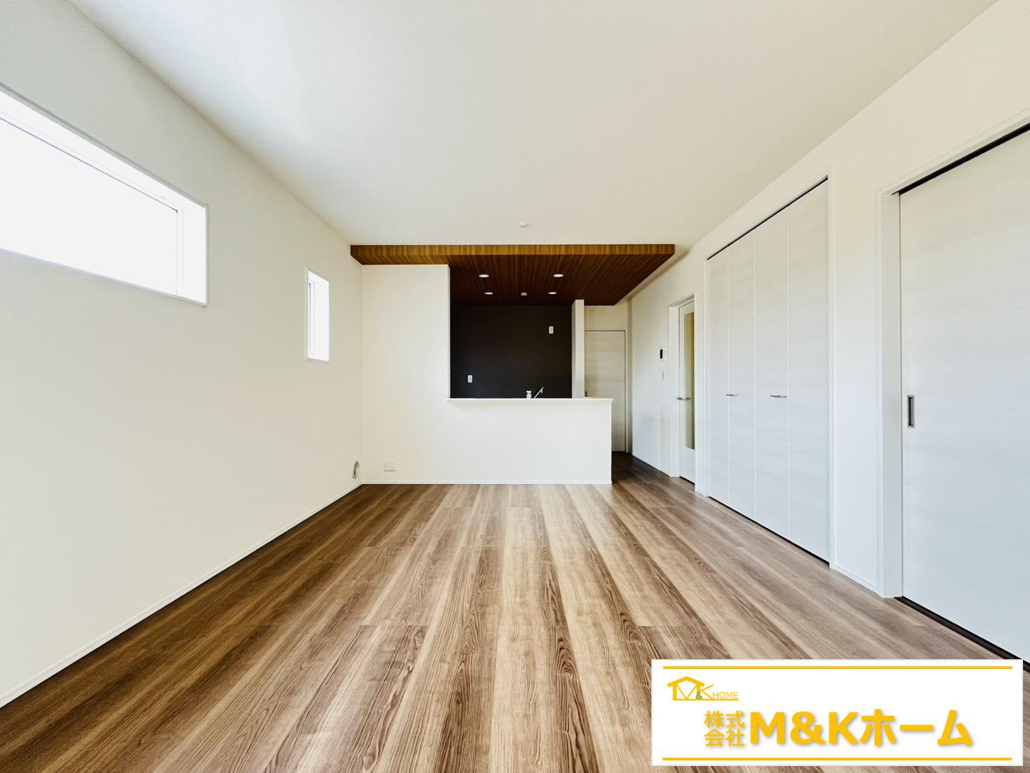 半田市板山町2丁目　全3棟　3号棟の居間・リビング|LDK16帖♪