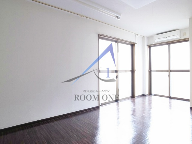 コーポマルヤマの居間・リビング|洋室のお部屋です。