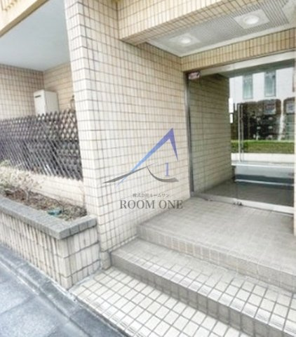 メゾン・ドゥ・メジロのエントランス|エントランスです。