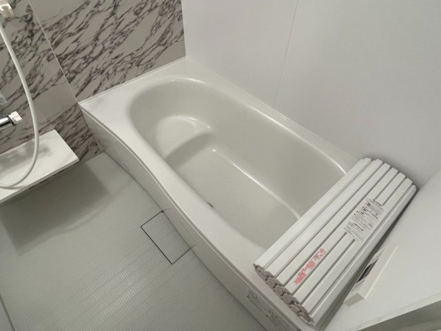 CAMELOT B棟の浴室