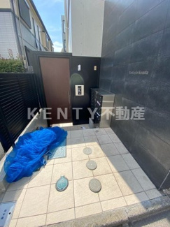 【エントランス】 | 建物の内部です