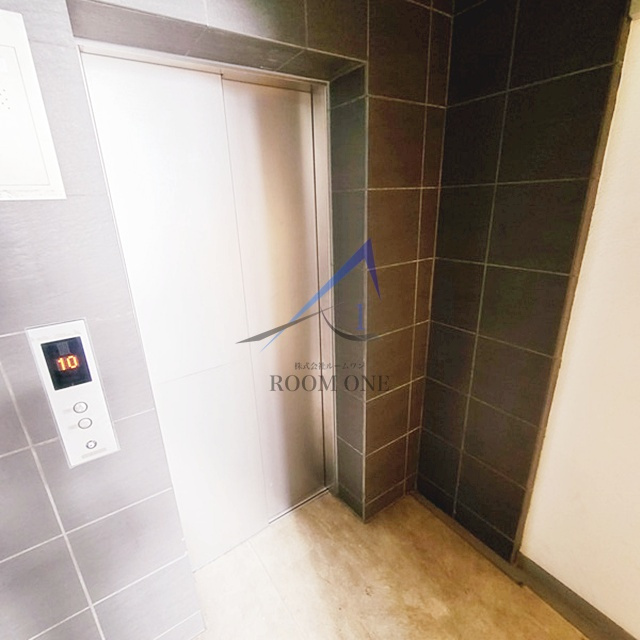 横浜翠葉BuildingⅠのその他共用部分|エレベーターです。