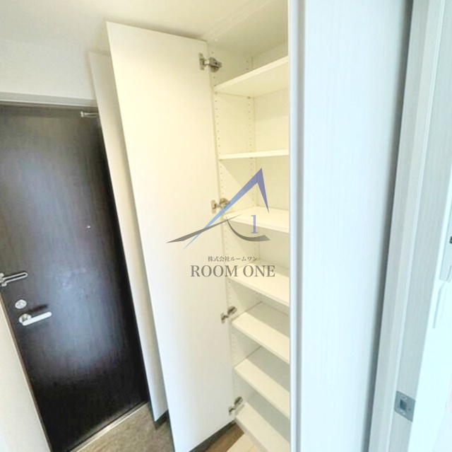 横浜翠葉BuildingⅠの玄関|玄関です。