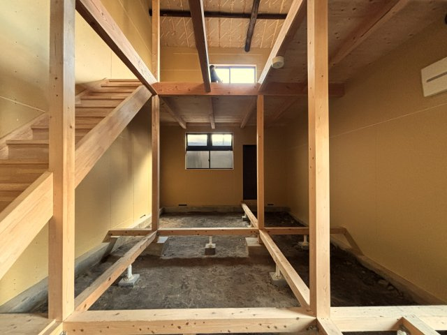 京都東山 みつのわ路地 - ゆったり過ごす京町家の内装|自由にお店をつくれるスケルトン