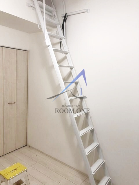 サンティエグラン横浜白楽の居間・リビング|洋室のお部屋です。