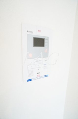 【セキュリティ】 | リブリ・厚木旭町Ⅱ | モニター付きインターフォンです。
