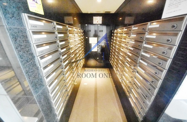 レジディア日本橋人形町Ⅱのその他共用部分|集合ポストです。