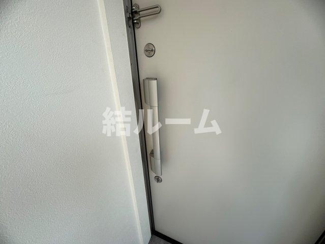 板橋区赤塚新町１丁目のアパートの玄関
