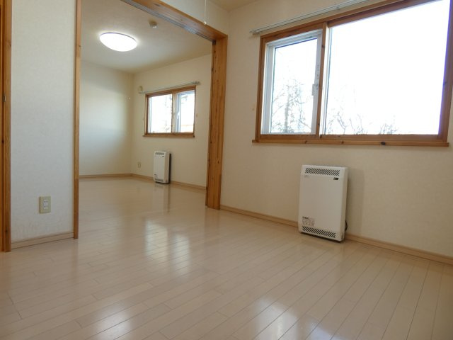 まる太君ランド・謝謝の洋室