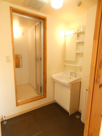 まる太君ランド・謝謝の洗面所