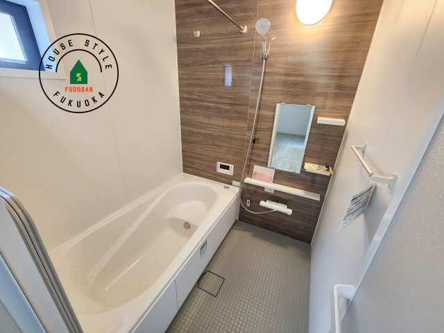 福岡市東区雁の巣2丁目第6-2棟（1号棟）　の浴室|1日の疲れを癒してくれる広々バスルーム。雨の日のお洗濯にも大活躍な浴室乾燥機付です！