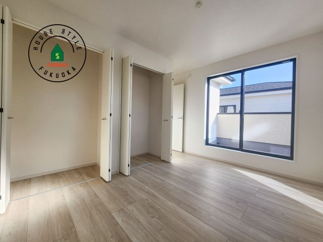 福岡市東区雁の巣2丁目第6-2棟（1号棟）　の寝室|主寝室には収納力に優れたクローゼットがありますので、お部屋もすっきり片付きます。