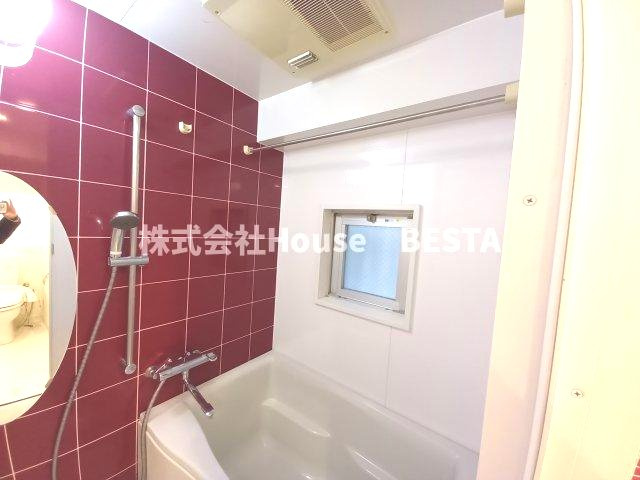 レジディア神戸磯上の浴室