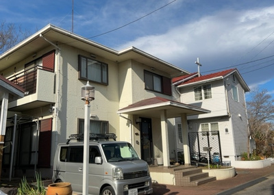 【外観】 | 麻溝台パークサイドヒル | 家を建てる場合、方位は要チェックです。現実的に日当たりのよい家ならばリビングは南側、建築基準法でも北側に当たる家への配慮は求められています。土地を見学に行く際は、方位磁針を持って行くようにしましょう。