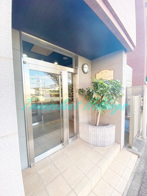 【エントランス】 | ヌーヴェルレジデンス | 清潔感のあるエントランスです♪清潔感のあるエントランスです♪