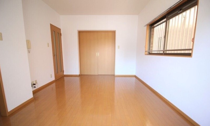 メゾンエトワールのセキュリティ|インターホン付きです★