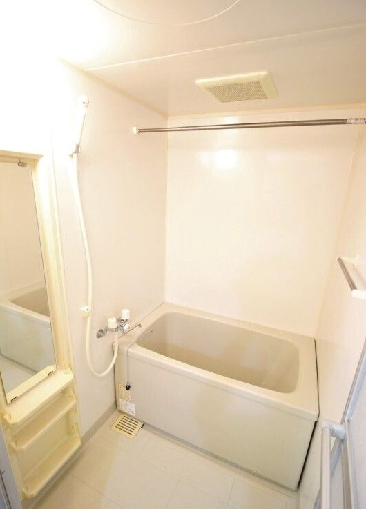 メゾンエトワールの浴室|きれいなお風呂です♪