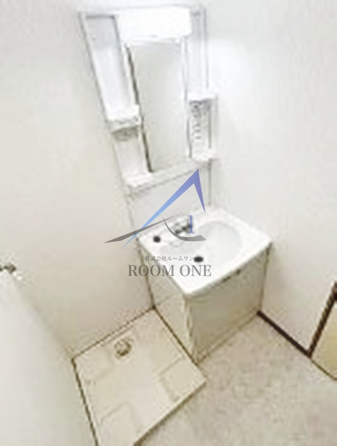 ヴィラ三條の洗面所|洗面台です。