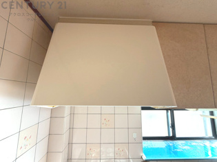 パワフルな吸引力で調理中の臭気等をしっかり処理してくれ、室内を快適に保ってくれます。