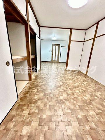 庄内幸町2丁目一戸建の内装