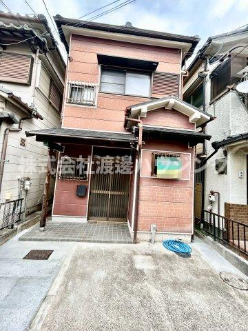 庄内幸町2丁目一戸建のエントランス