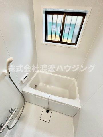 庄内幸町2丁目一戸建の浴室